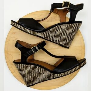 Torrid T-strap Chevron Wedge Sandals